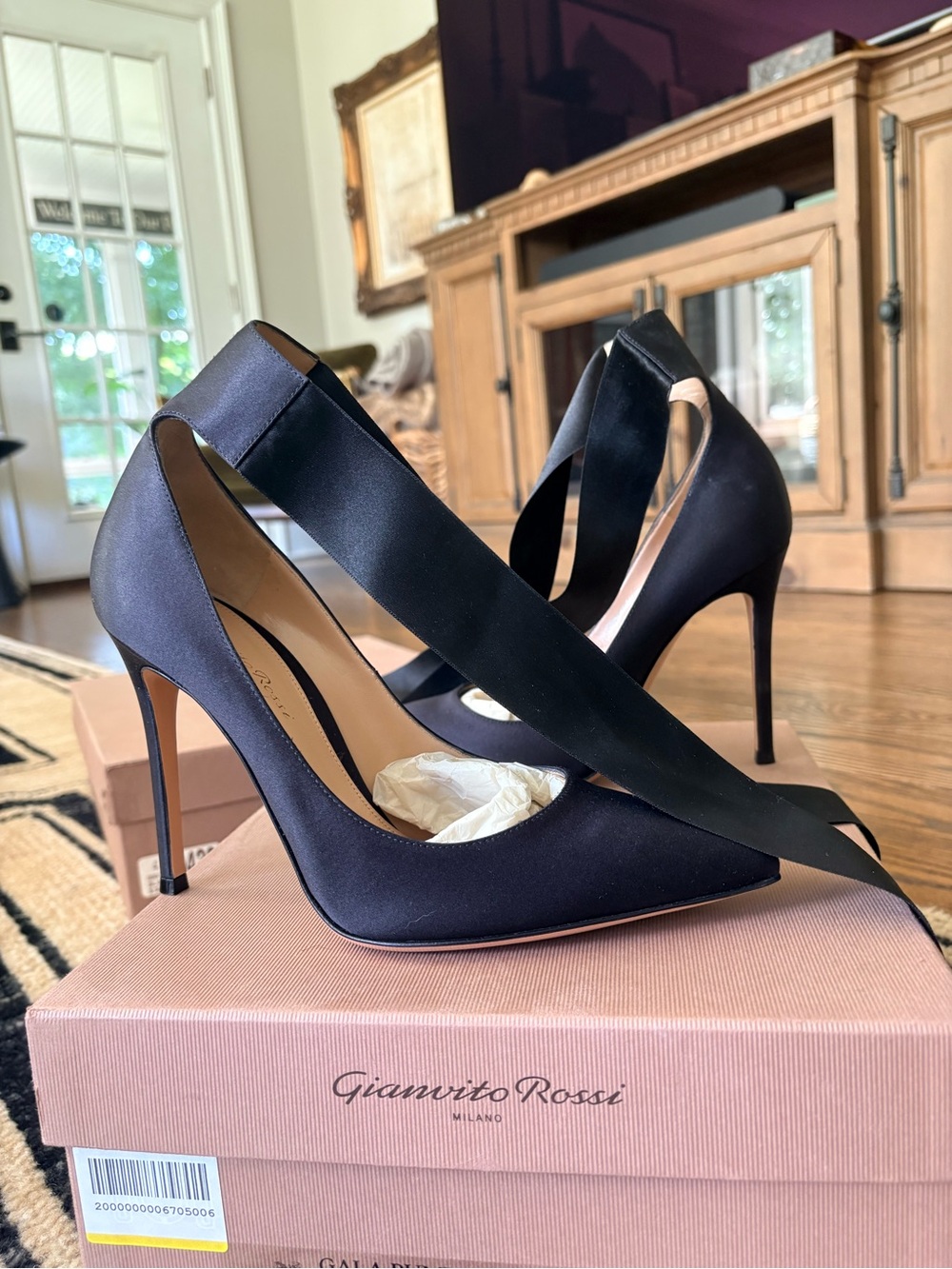 New Gianvito Rossi Black Satin Pointed-Toe Stiletto Pumps